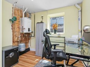 87 Sunnyside St 87, Boston MA 02136