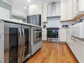 87 Sunnyside St 87, Boston MA 02136