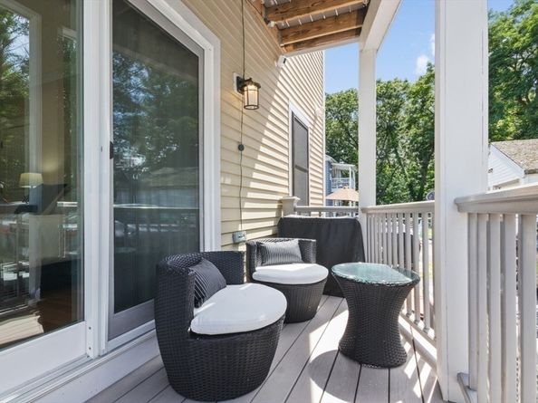 87 Sunnyside St 87, Boston MA 02136