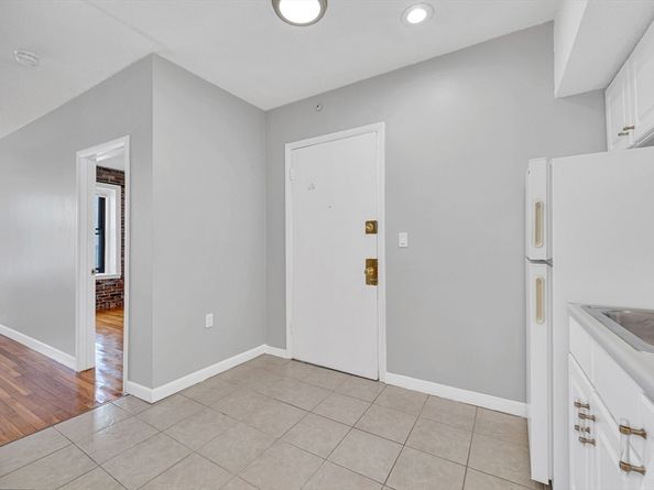 285 Lynn Shore Drive 207, Lynn MA 01902