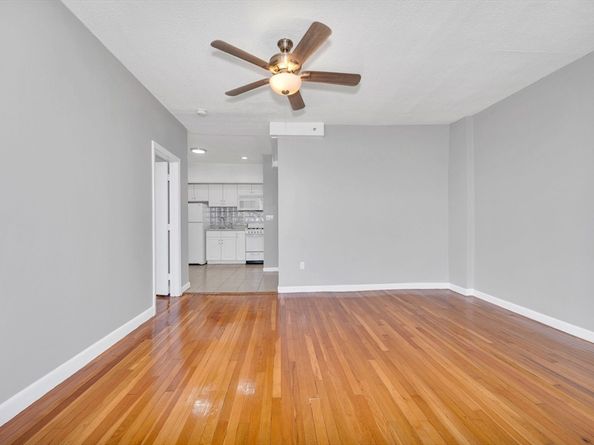 285 Lynn Shore Drive 207, Lynn MA 01902