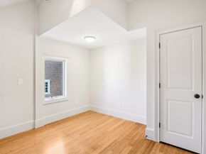 42 Federal St B, Newburyport MA 01950