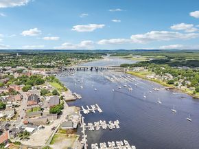 42 Federal St B, Newburyport MA 01950