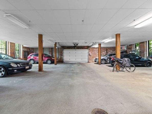 589 Essex St 303, Lynn MA 01901