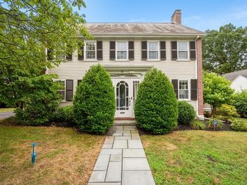 11 Standish Rd
