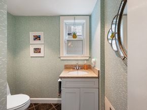 11 Standish Rd, Milton MA 02186