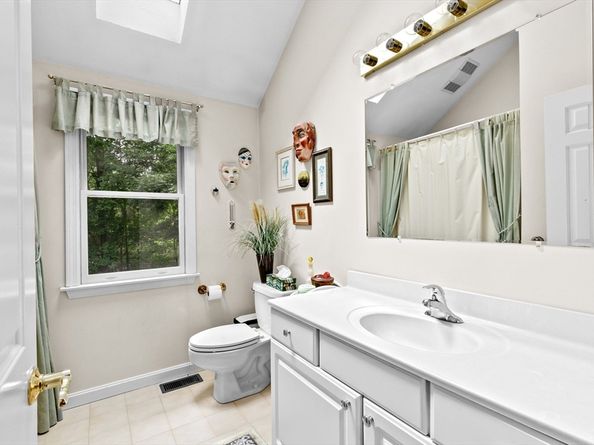 301 Winch St, Framingham MA 01701