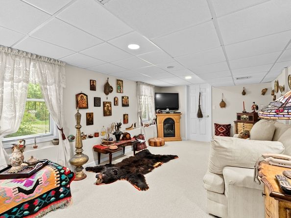 301 Winch St, Framingham MA 01701