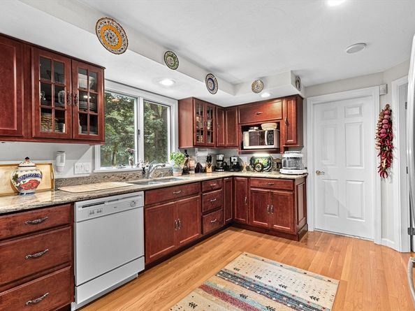 301 Winch St, Framingham MA 01701