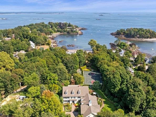 19 Mill Pond, Marblehead MA 01945