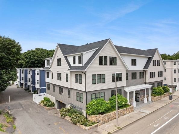 67-69 Cummins Hwy 304, Boston MA 02131