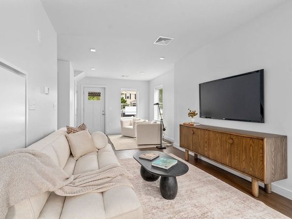 3B Wilson St 3B, Natick MA 01760