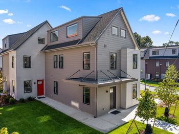 3B Wilson St