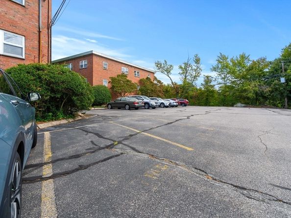1105 Lexington Street 92, Waltham MA 02452