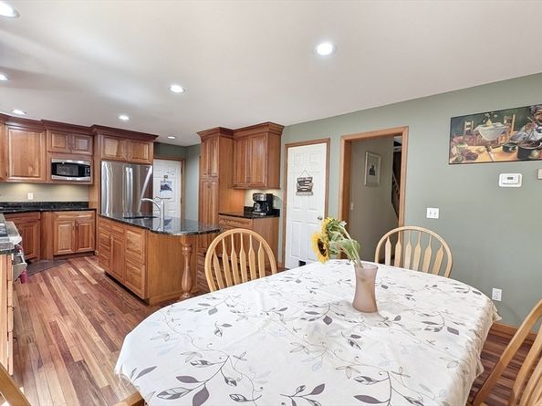 62 Cabral Drive, Middleton MA 01949