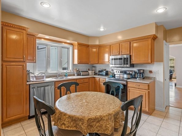 49 Heath 1, Somerville MA 02145