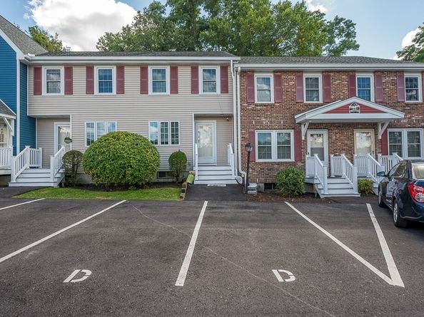 51 Fox Meadow Rd C, Leominster MA 01453