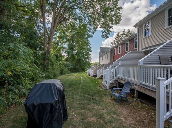 51 Fox Meadow Rd C, Leominster MA 01453