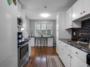 51 Fox Meadow Rd C, Leominster MA 01453