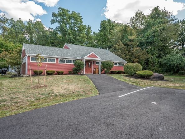 51 Fox Meadow Rd C, Leominster MA 01453