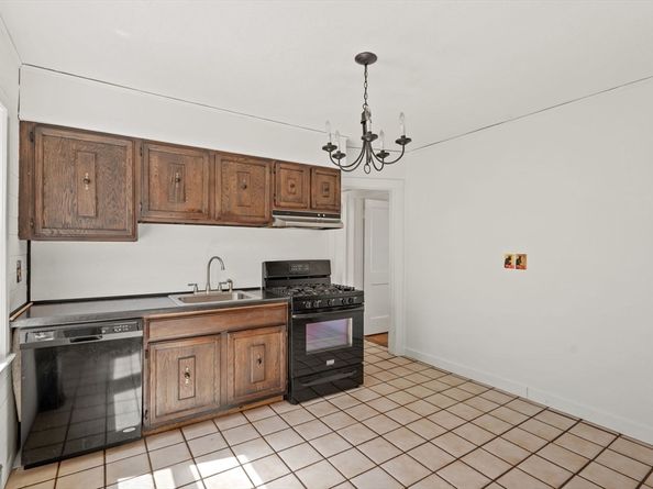 9 Woods Avenue 9, Somerville MA 02144