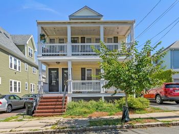 9 Woods Avenue