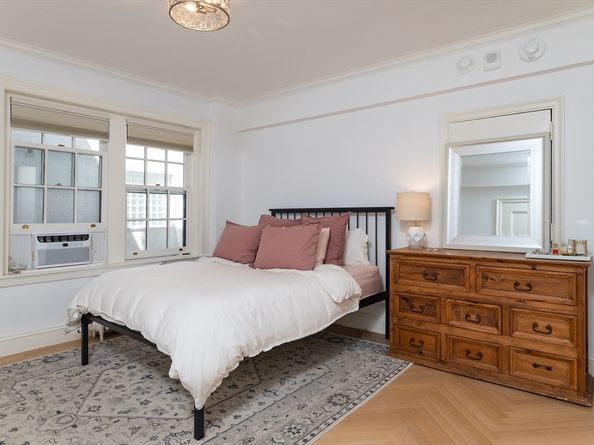 50 Commonwealth Ave 605, Boston MA 02116