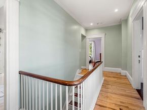 33 Middle St, Gloucester MA 01930