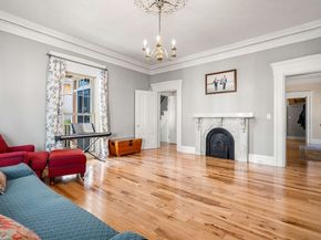 33 Middle St, Gloucester MA 01930