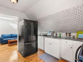 33 Middle St, Gloucester MA 01930