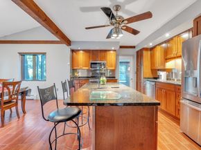 8 Brookside Rd, Middleton MA 01949