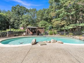 8 Brookside Rd, Middleton MA 01949