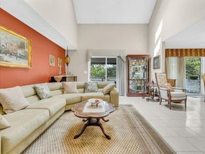 51 Walnut St, Saugus MA 01906