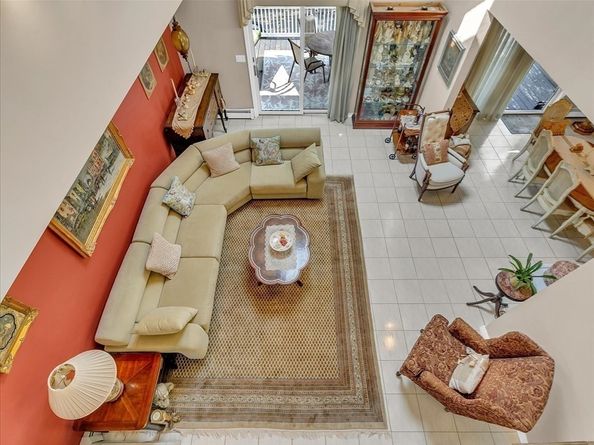 51 Walnut St, Saugus MA 01906
