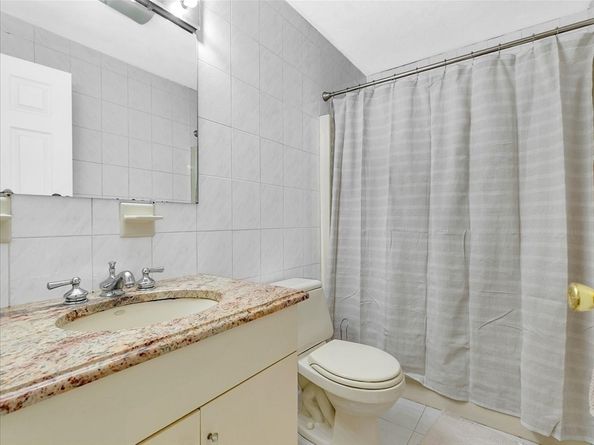 51 Walnut St, Saugus MA 01906