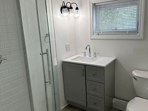 51 Walnut St, Saugus MA 01906