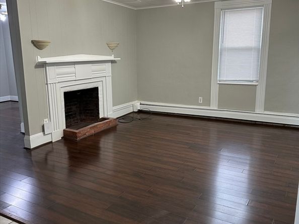 51 Walnut St, Saugus MA 01906