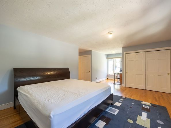 290 Central Ave, Milton MA 02186