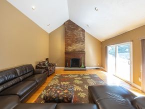 290 Central Ave, Milton MA 02186