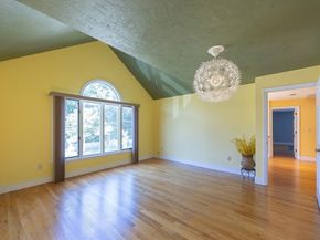 290 Central Ave, Milton MA 02186