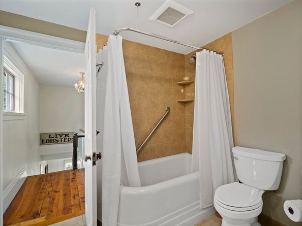 88 Elm St 1, North Andover MA 01845