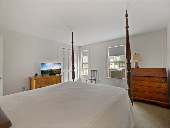 88 Elm St 1, North Andover MA 01845