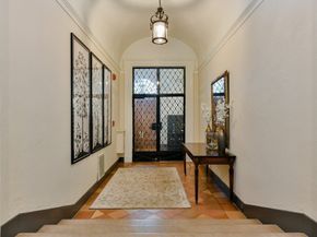 142 Chestnut Street 45, Boston MA 02108