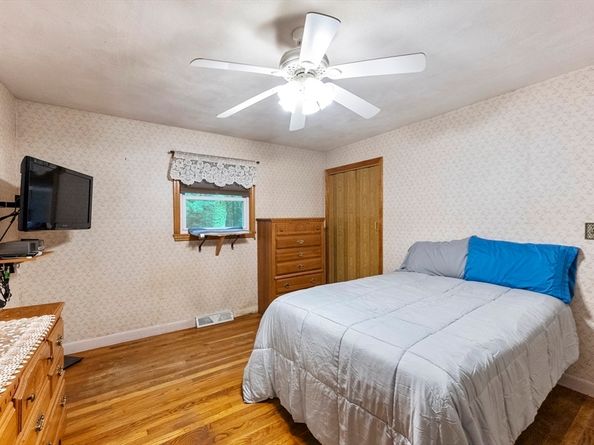 99 S Meadow Rd, Carver MA 02330