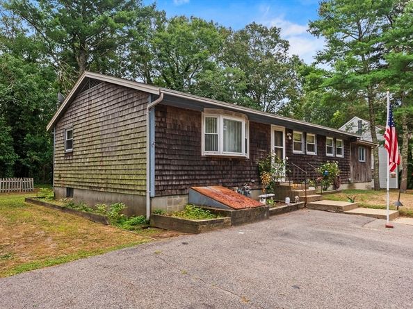 99 S Meadow Rd, Carver MA 02330