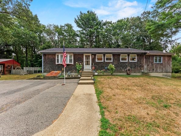 99 S Meadow Rd, Carver MA 02330