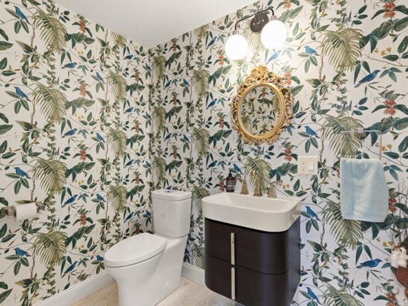 20 Blossom Rd, Braintree MA 02184