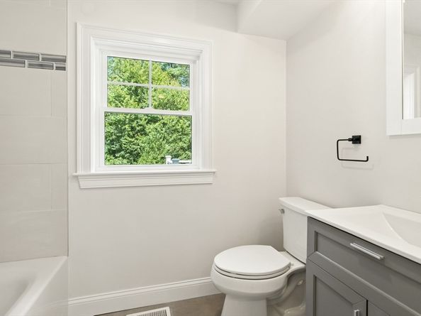 5 Lee Rd., North Reading MA 01864