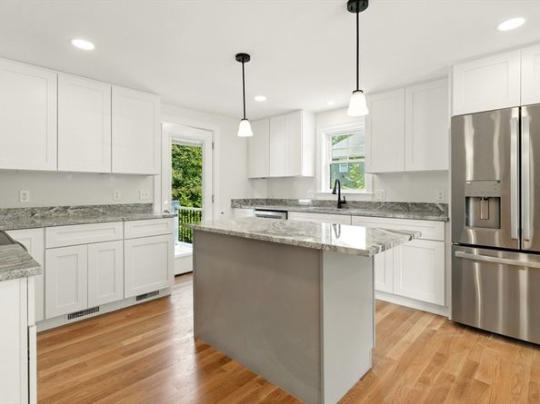 5 Lee Rd., North Reading MA 01864