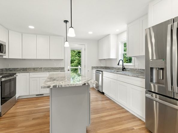 5 Lee Rd., North Reading MA 01864